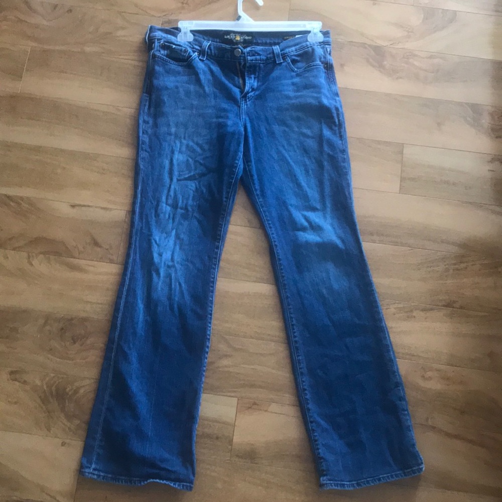 Women’s Lucky sweet’n low jeans. Size 14/32